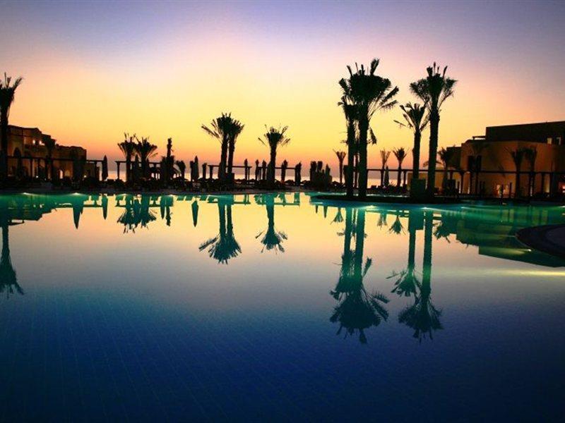 Miramar Al Aqah Beach Resort Εξωτερικό φωτογραφία Sunset at the resort