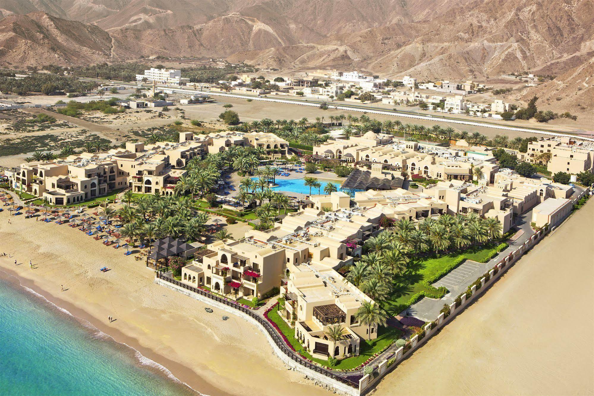 Miramar Al Aqah Beach Resort Εξωτερικό φωτογραφία Aerial view of the resort