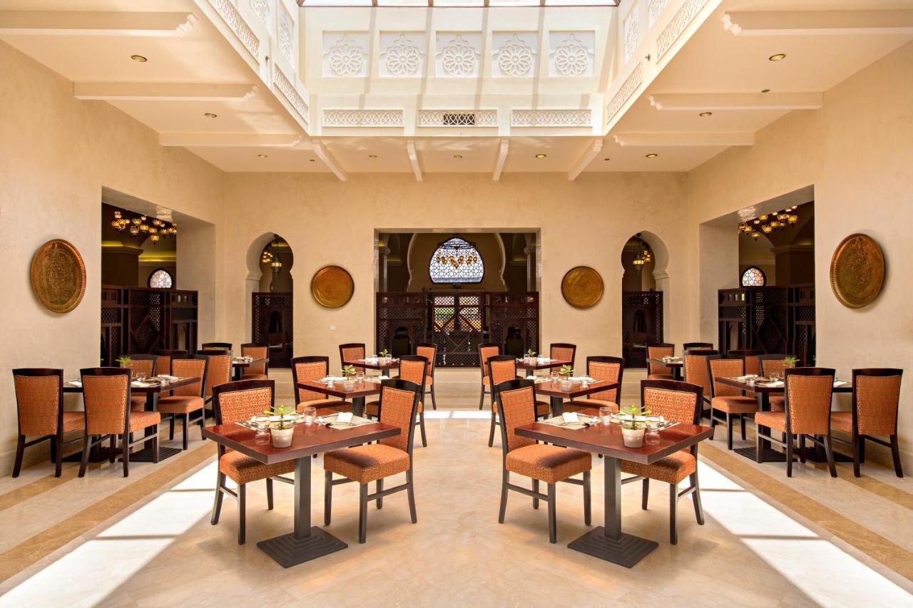 Miramar Al Aqah Beach Resort Εξωτερικό φωτογραφία The restaurant