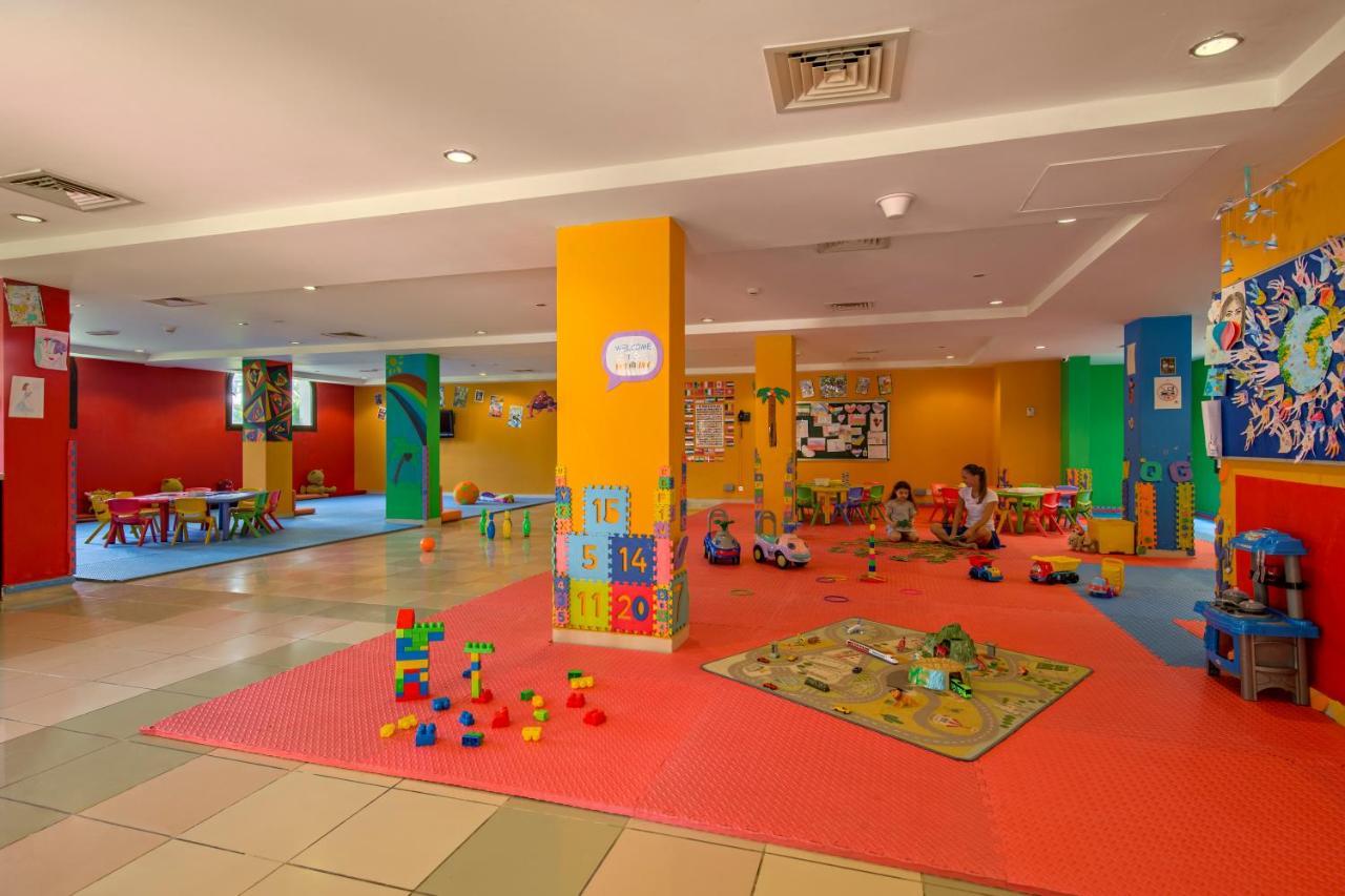 Miramar Al Aqah Beach Resort Εξωτερικό φωτογραφία The Children's Club at the Grand Hyatt Mumbai